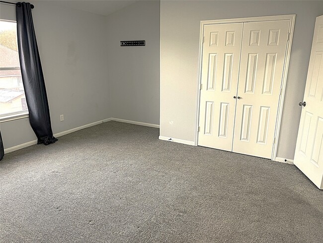 Building Photo - 20918 Roxette Ct