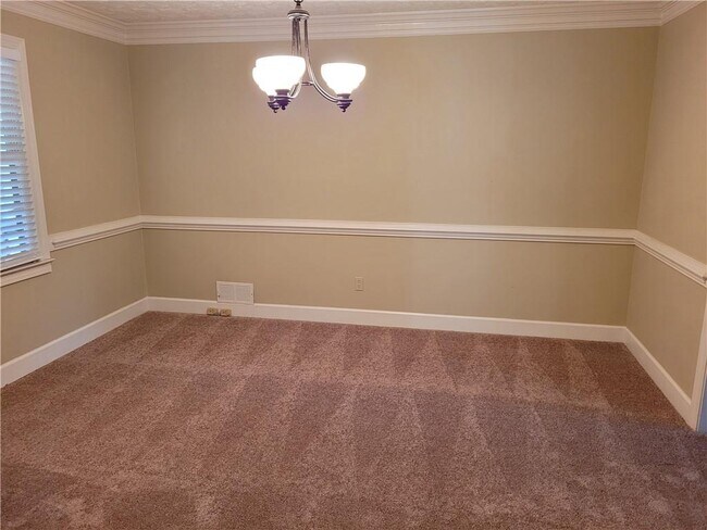 Building Photo - 2800 Davis Rd