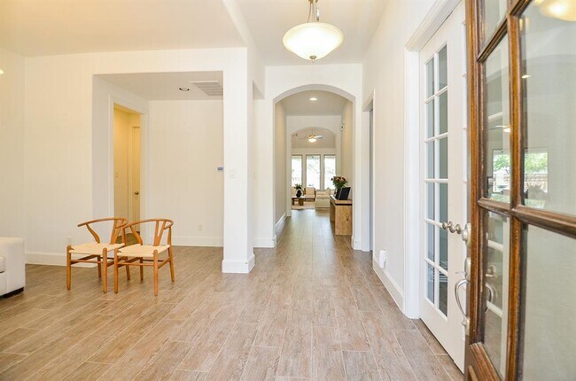 Building Photo - 27522 Blackstone Canyon Ln