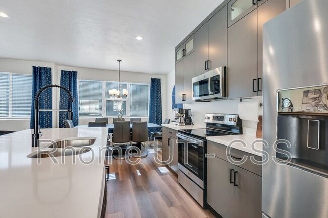 Building Photo - 539 S 1040 W