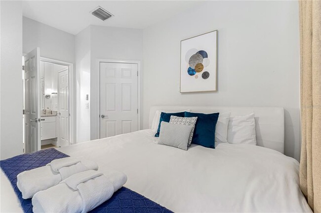 Building Photo - 17319 Serenidad Blvd