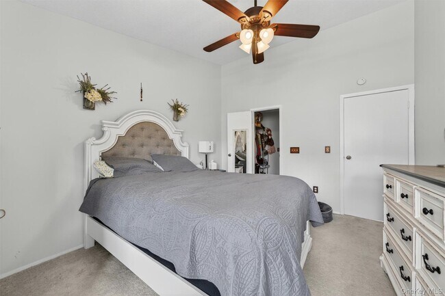 Building Photo - 1208 Whispering Hills Dr
