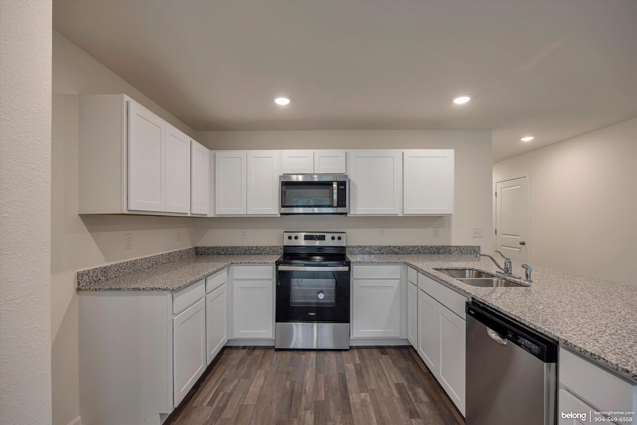 Building Photo - 45105 Red Brick Dr