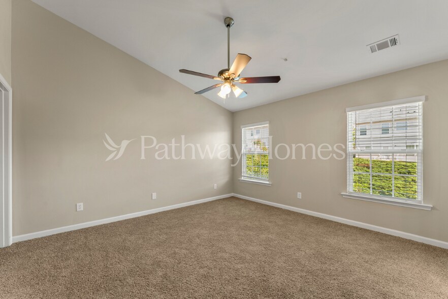 Building Photo - 2059 Appaloosa Way