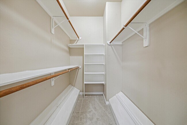 Building Photo - 5629 Dolores St