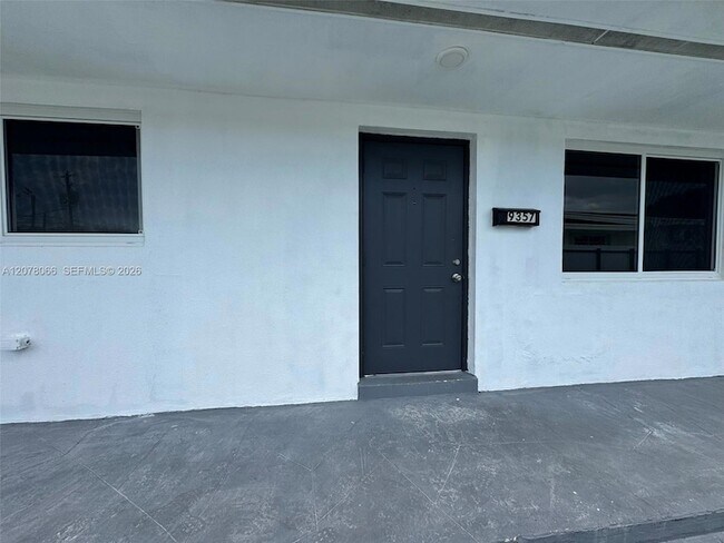 Building Photo - 9355 SW 39th St