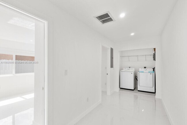 Building Photo - 4001 NW 187th Terrace