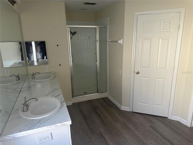 Building Photo - 2746 Heron's Landing Dr