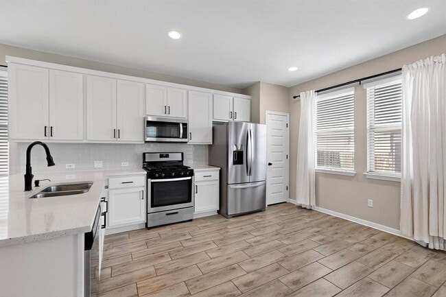 Building Photo - 2025 Arendale Dr