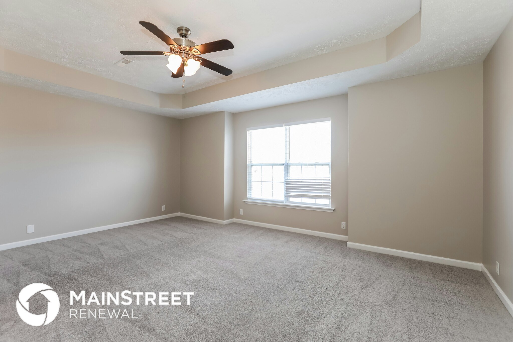 Building Photo - 1301 Fall Pkwy