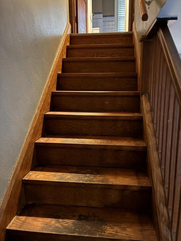 Building Photo - 552 S Diamond St