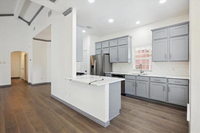 Building Photo - 4506 Glomar Ave