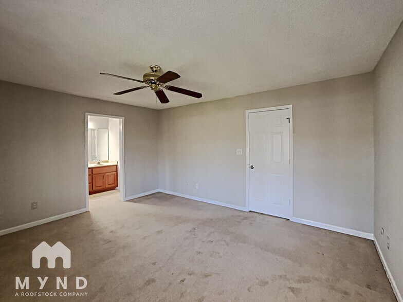 Building Photo - 727 Twin Brooks Ct