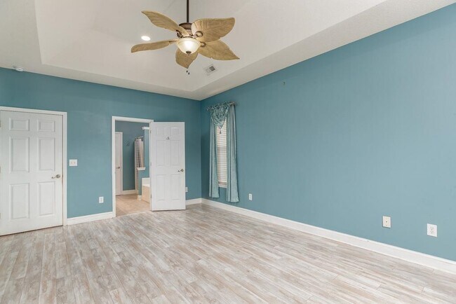 Building Photo - 4734 Harvest Dr