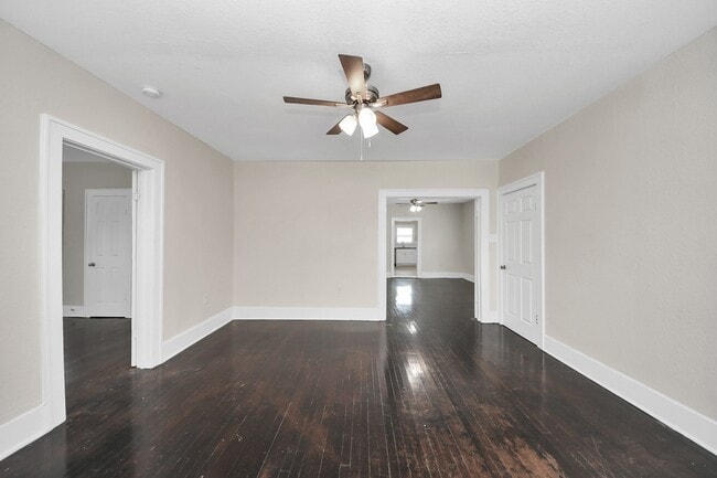 Building Photo - 2622 Rosedale St