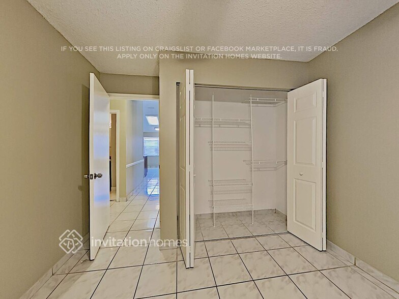 Building Photo - 8640 Tourmaline Blvd