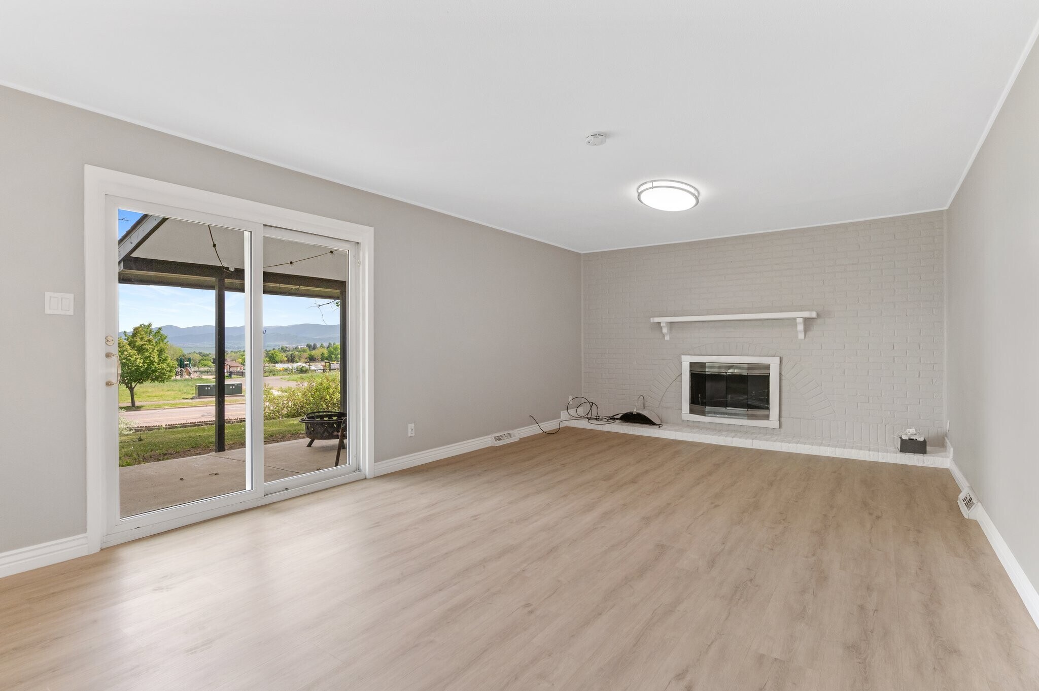 Building Photo - 12992 W Jewell Cir
