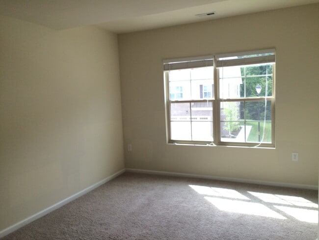 Building Photo - 1028 Contessa Dr