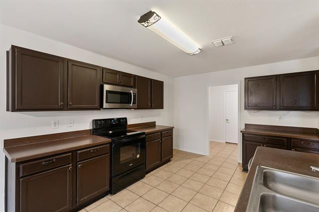 Building Photo - 13279 Cleburne Dr