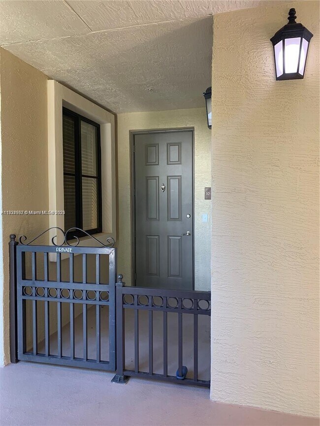 Building Photo - 3020 NW 125th Ave