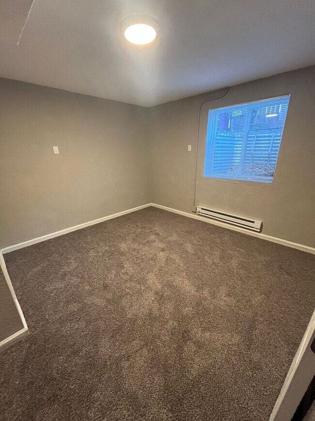 Building Photo - Live Steps from Sloan’s Lake – Beautiful 2 Bed, 1 Bath Garden-Level Apartment!