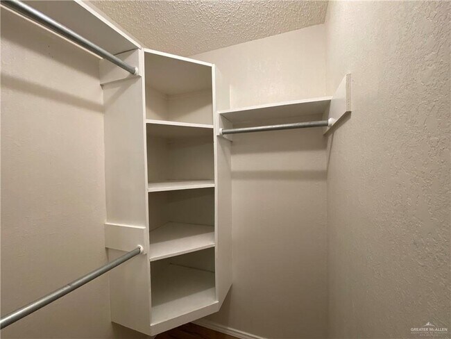 Building Photo - 14 West St