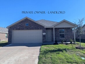 Building Photo - 15128 Tejano St