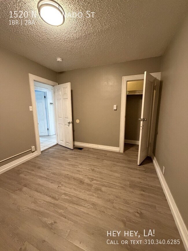 Building Photo - 1520 N Coronado St