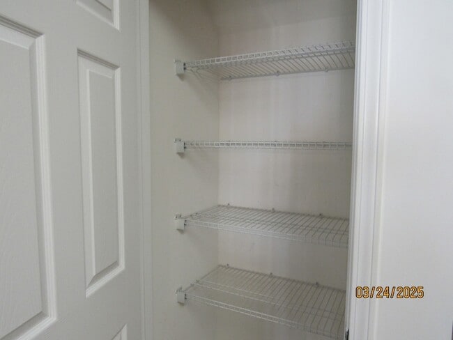 Building Photo - 494 S Jade Ln