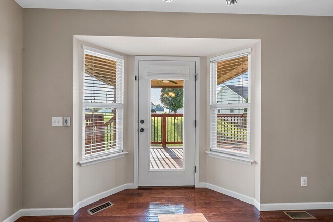 Building Photo - Spacious 3-Bed, 3-Bath Home in Wentzville