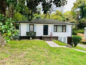 Building Photo - 232 Anderson Ave NW