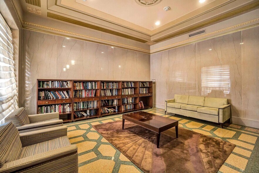 Building Photo - 4 Beacon Way