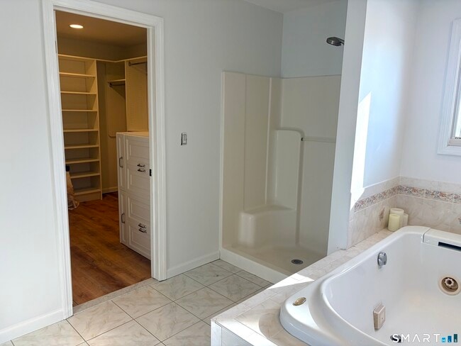 Building Photo - 96 Winibig Trail