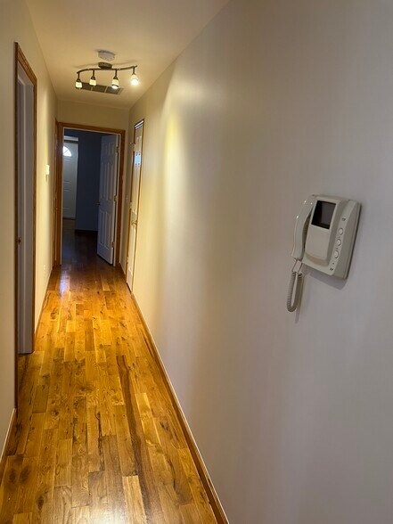 Building Photo - 358 Summer Ave