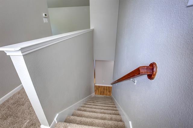 Building Photo - 12125 Tacoma Ridge Dr