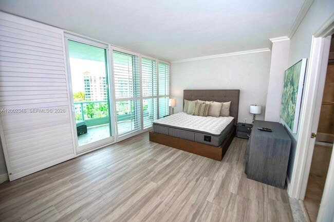 Building Photo - 19955 NE 38th Ct