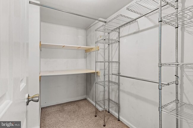 Building Photo - 81 Oakridge Dr