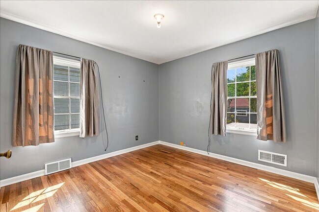 Building Photo - 1111 N 18th St