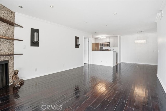 Building Photo - 7320 Hawthorn Ave