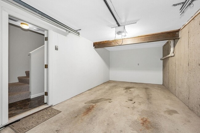 Building Photo - 1431 Pawtucket Blvd