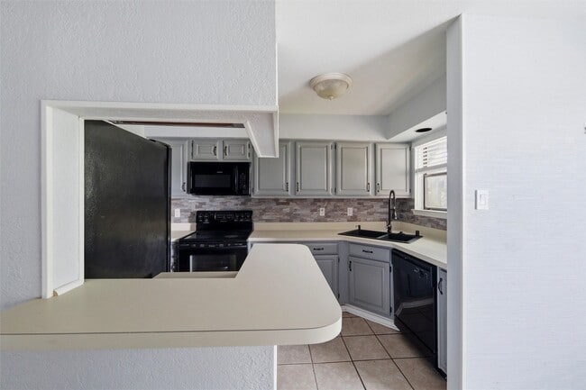 Building Photo - 1212 Horizon Trail