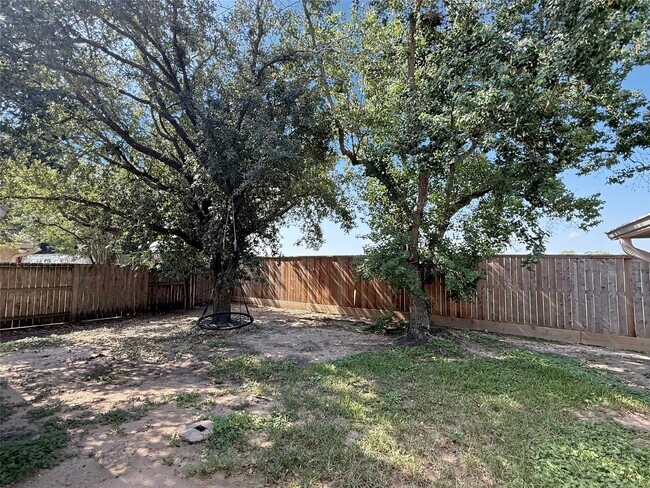 Building Photo - 14219 Kenson Ln