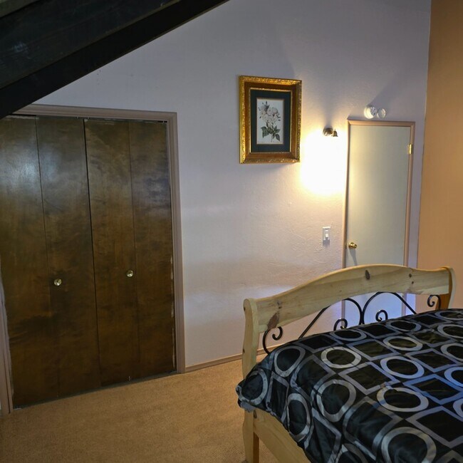 Building Photo - Charming 3-Bedroom + Loft Home in Shay Meadows
