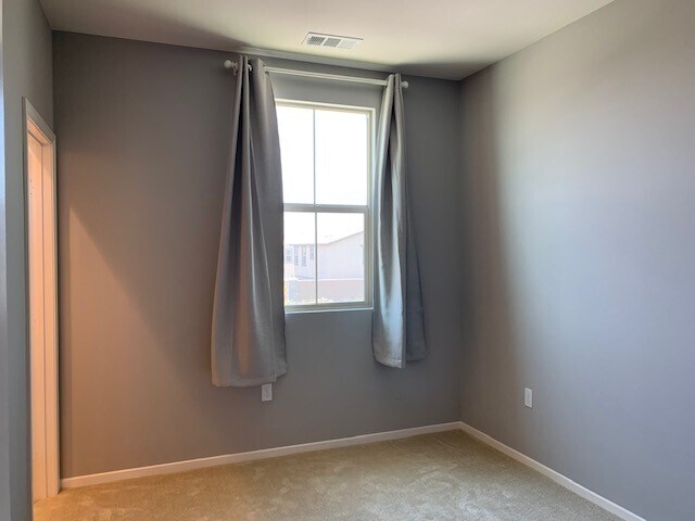Building Photo - NEW HAVEN COMMUNITY - AVAILABLE NOW 2+2.5 ...