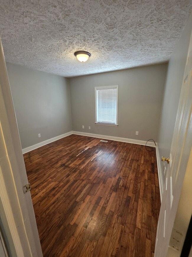 Building Photo - 2 Bedroom 1 Bath House with storage building