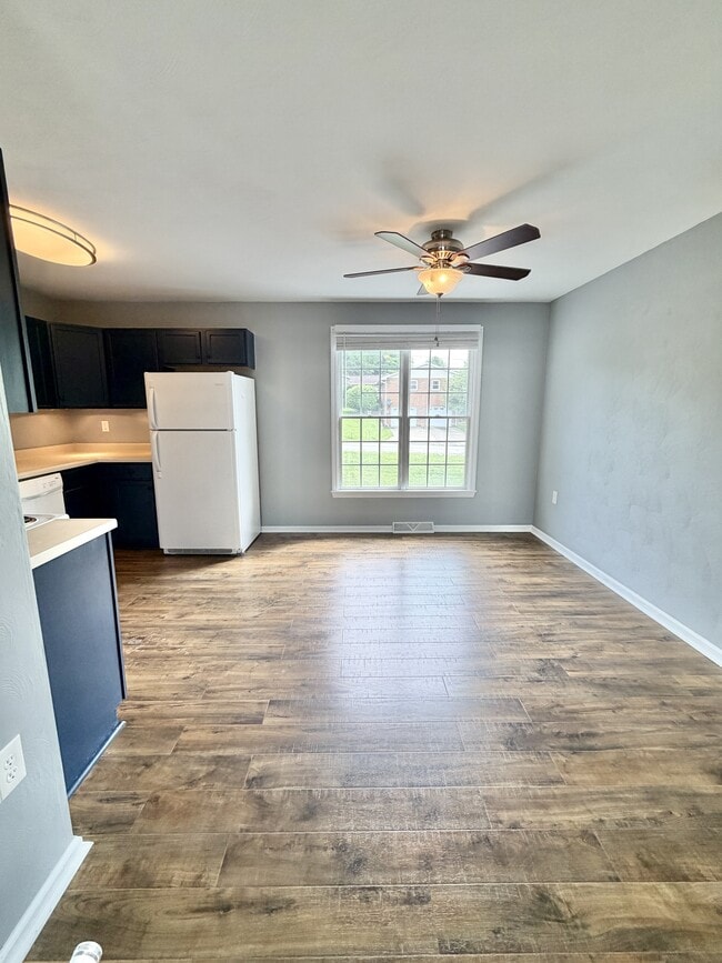 Building Photo - 1601 Thistle Dr