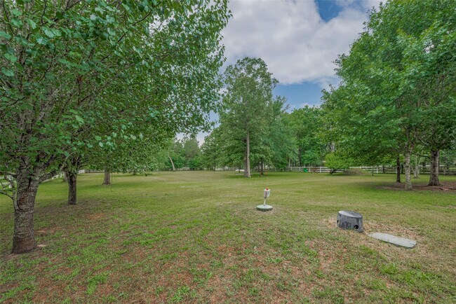 Building Photo - 9072 Grand Lake Estates Dr