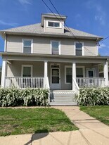 Building Photo - 2133 N North St