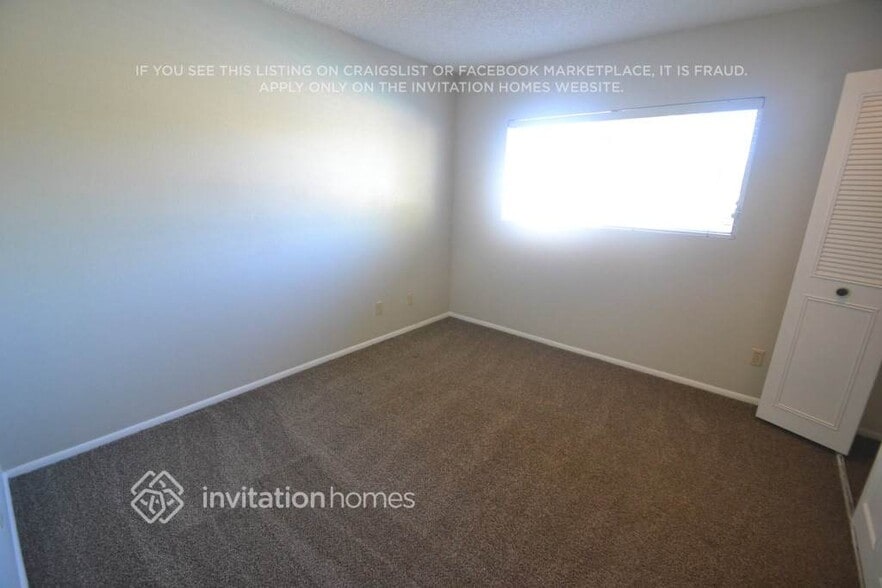 Building Photo - 8332 N 50th Dr