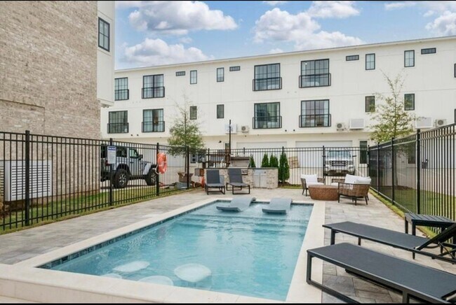 Primary Photo - Ready for immediate move in - Two private ...